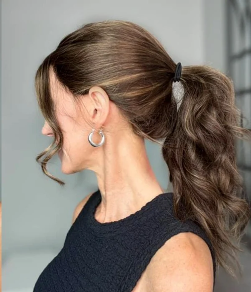 leslie-naturally-wavy-mousse-brown-remy-human-hair-ponytail-lace-front-wig-sm (1)