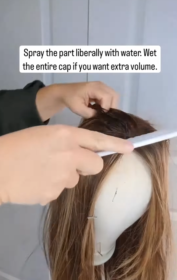 Fix the hair topper Part
