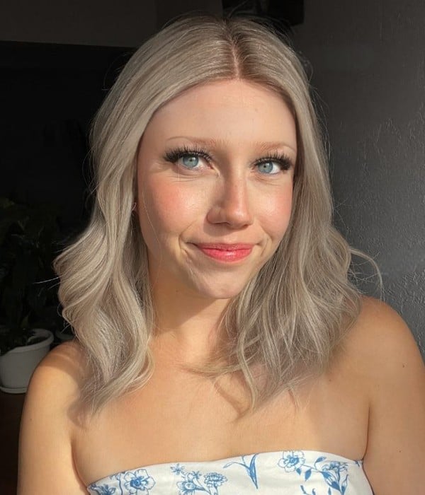 camille-pearl-beige-blonde-remy-human-hair-lace-front-wig-sm
